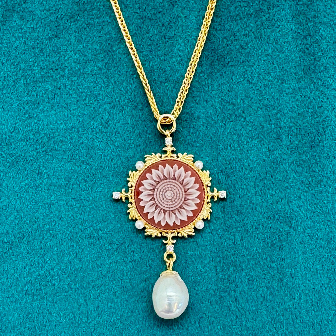 Regal Sunflower - Agate Cameo