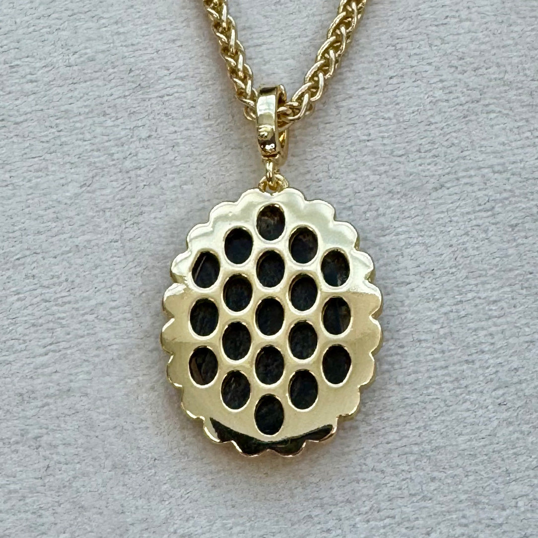 Candra - Black Shell Cameo