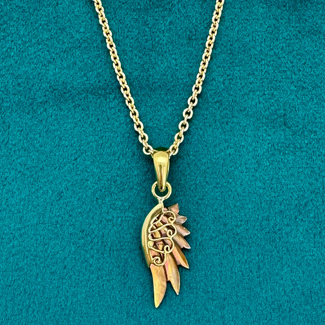 Kyla Wing Pendant - Shell
