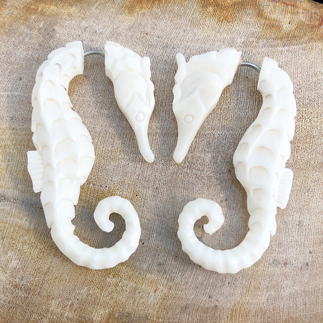 Seahorse Curls - Bone