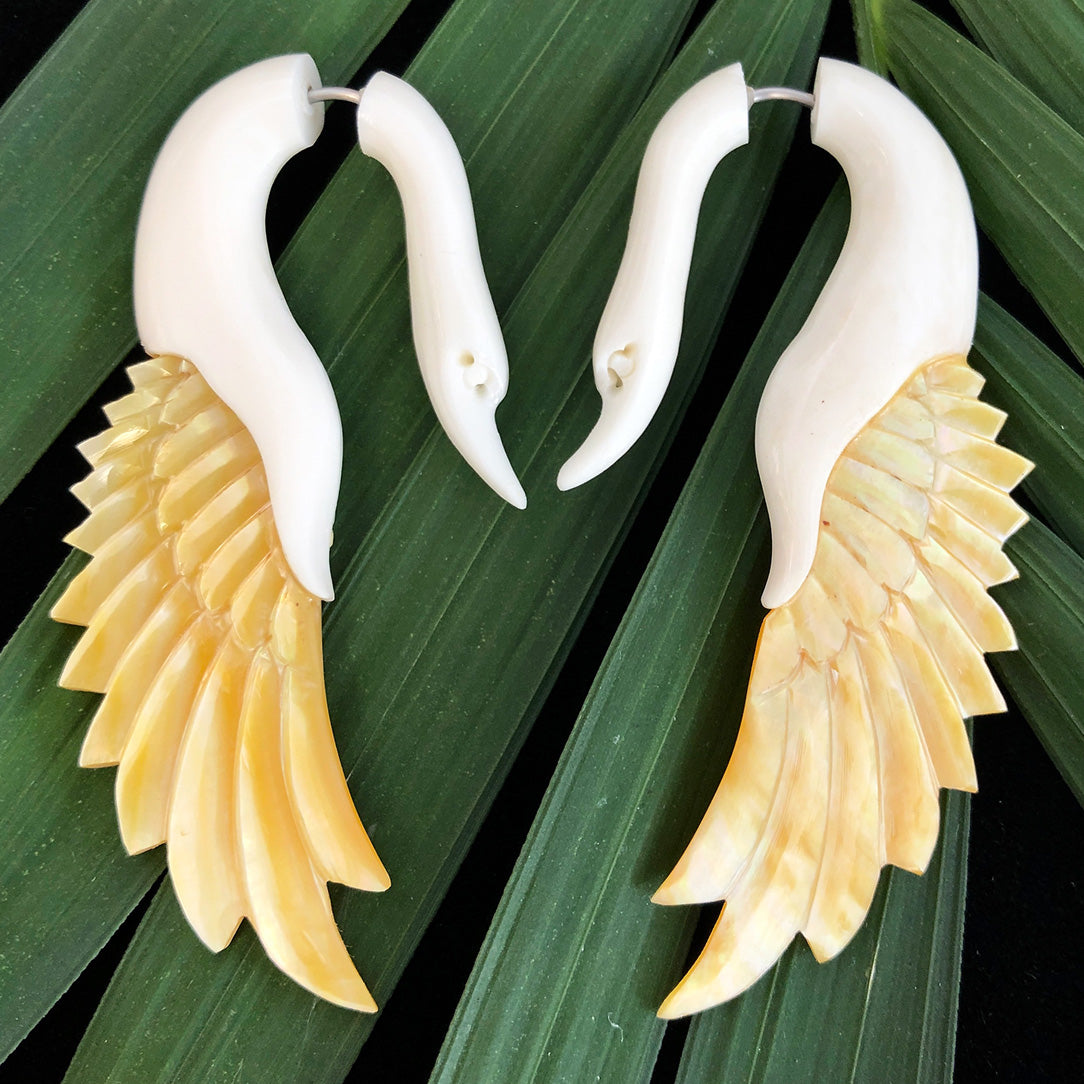 Yafah Wings - Bone & Shell
