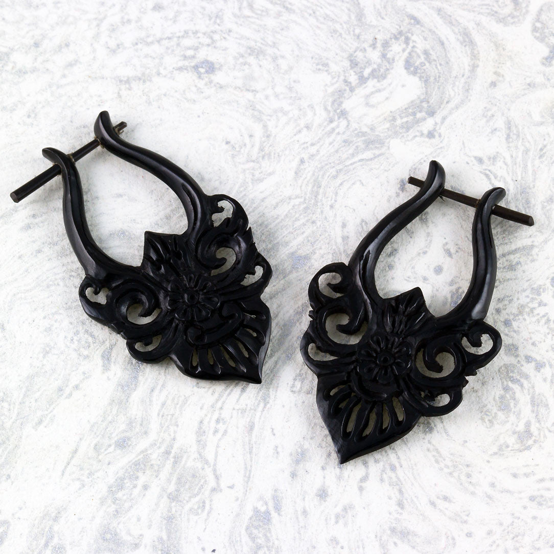 Monarch Curls - Horn