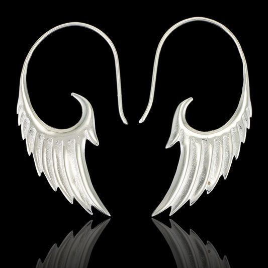 Larko Wings - Silver Posts
