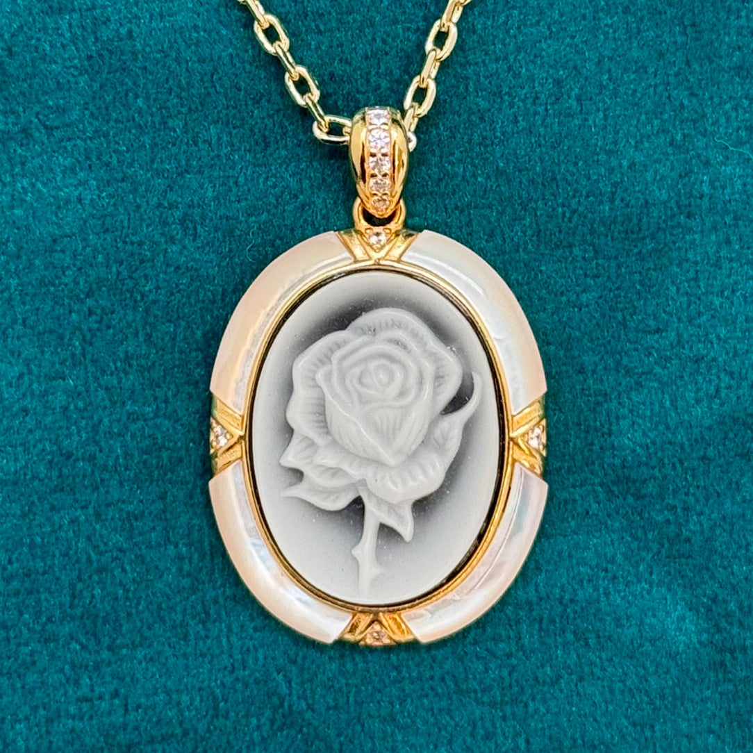 Rose - Agate Cameo