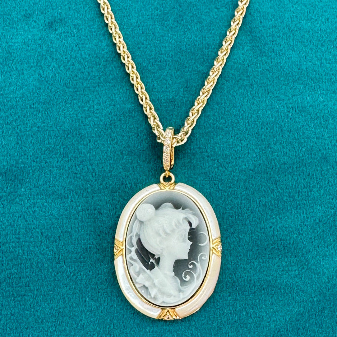 Sailor Moon - Agate Cameo