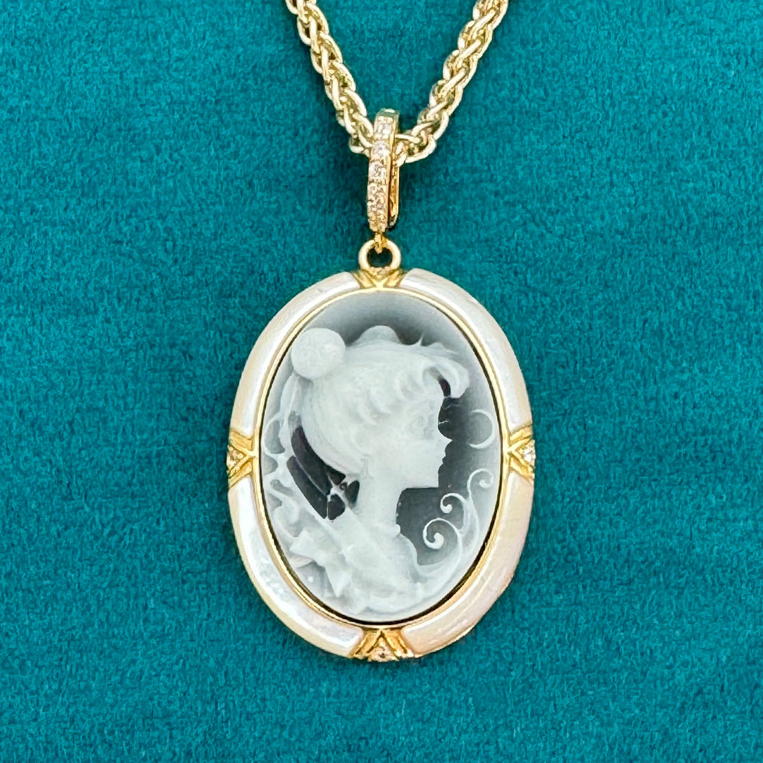 Sailor Moon - Agate Cameo