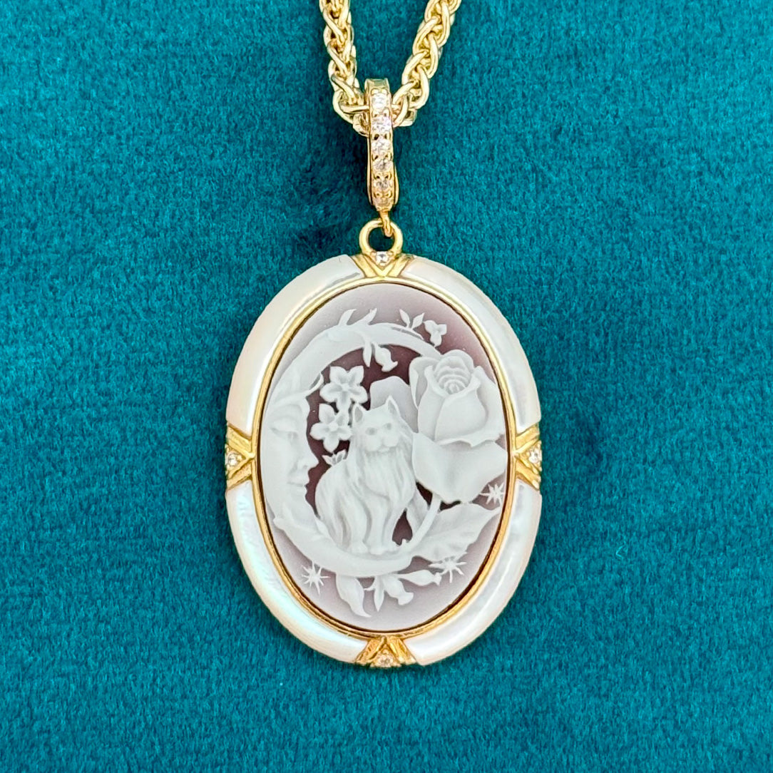 Celeste - Agate Cameo