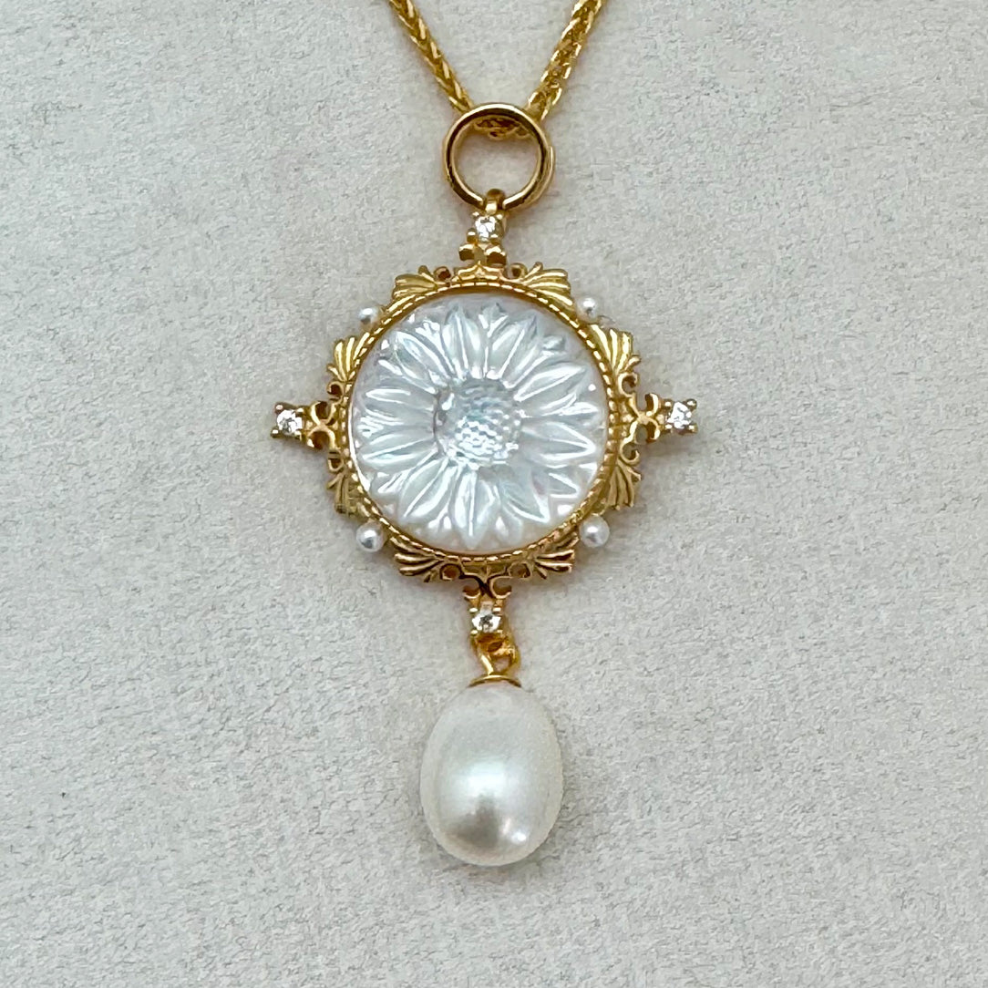 Regal Sunflower - Shell Cameo