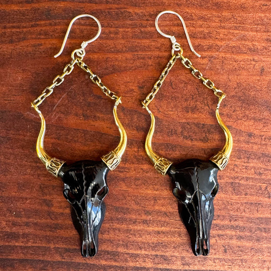 Buffalo Skulls - Horn & Chain