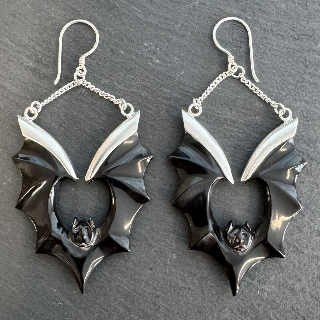 Hanging Bats - Horn