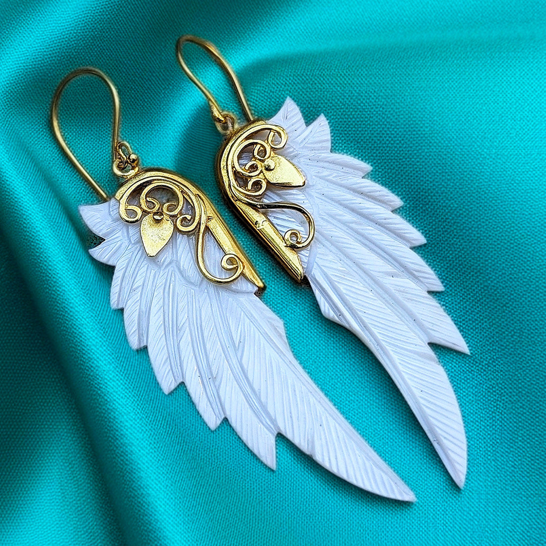 White Revna Wings - Gold