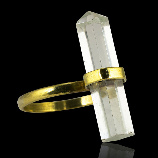 <span>RBR-014<span>: </span></span>Quartz Crystal Ring - Brass